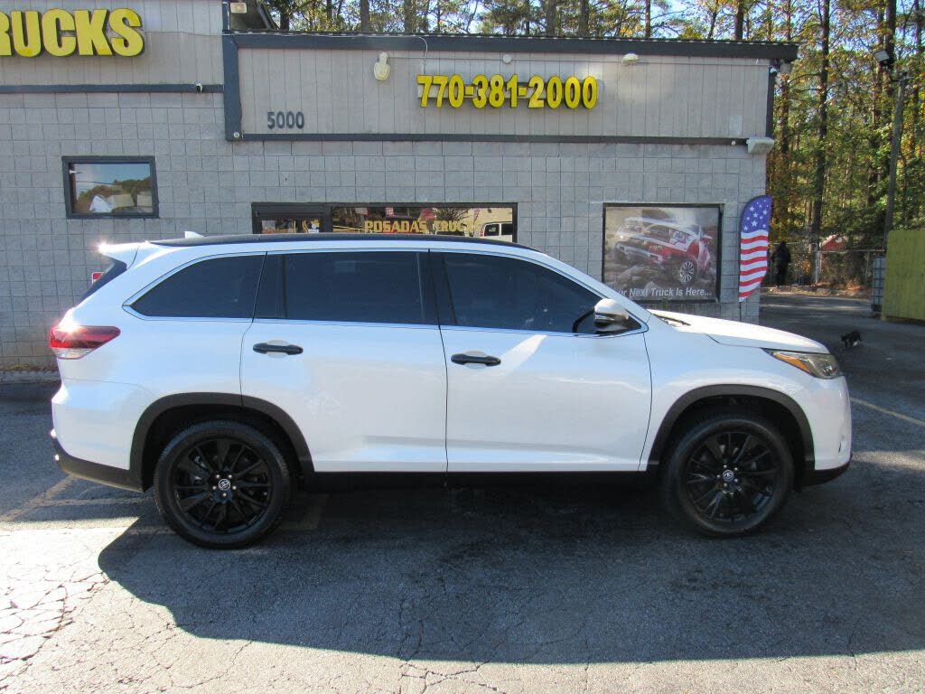 2019 Toyota Highlander SE FWD