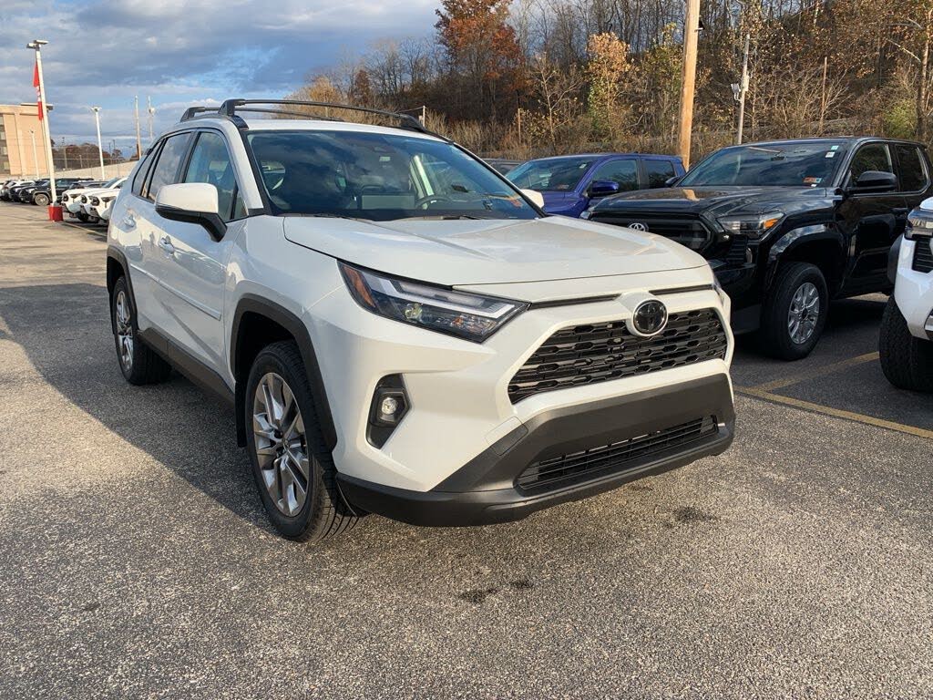 2025 Toyota RAV4 XLE Premium AWD