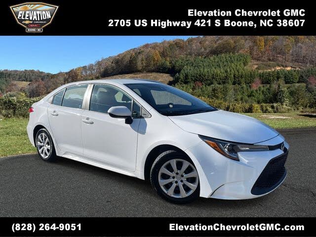 2022 Toyota Corolla LE FWD