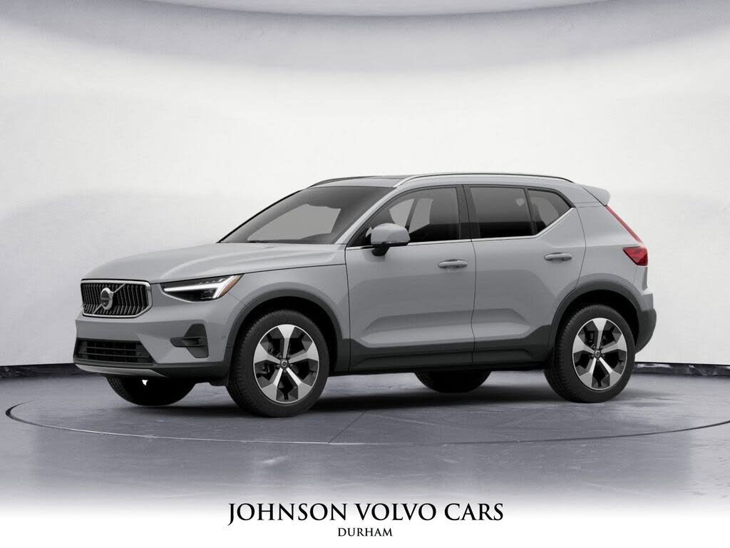 2025 Volvo XC40 B5 Plus Bright Theme AWD