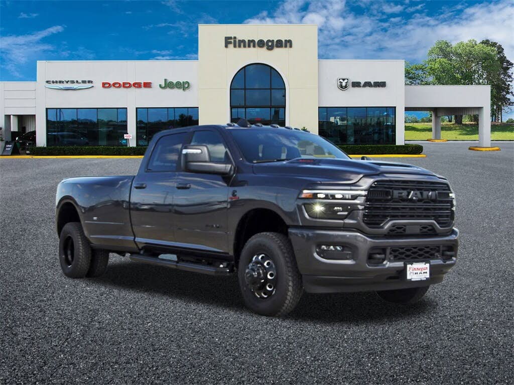2026 RAM 3500 Laramie Crew Cab LB DRW 4WD