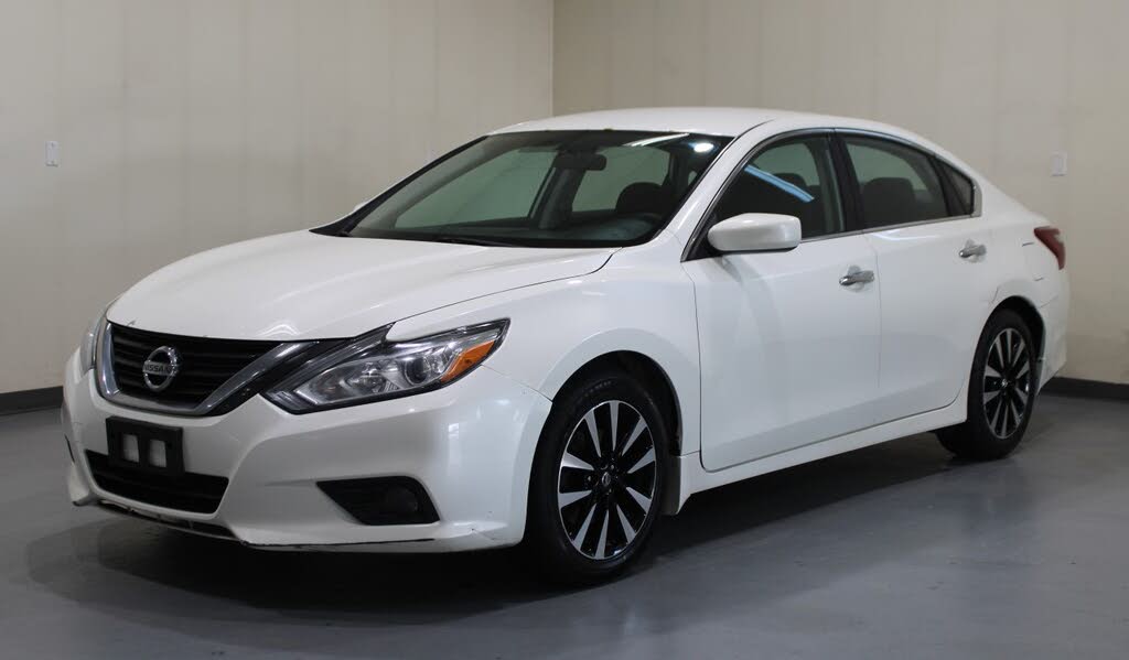 Nissan Altima 2.5 SV 2018