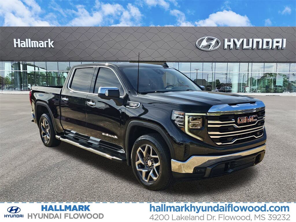 2023 GMC Sierra 1500 SLT Crew Cab 4WD