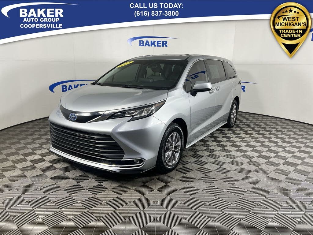 2023 Toyota Sienna XLE 7-Passenger AWD