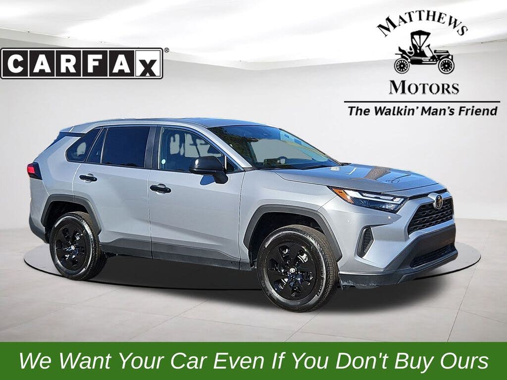 2025 Toyota RAV4 LE FWD
