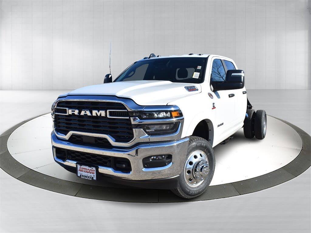 2026 RAM 3500 Chassis Tradesman Crew Cab LB DRW 4WD