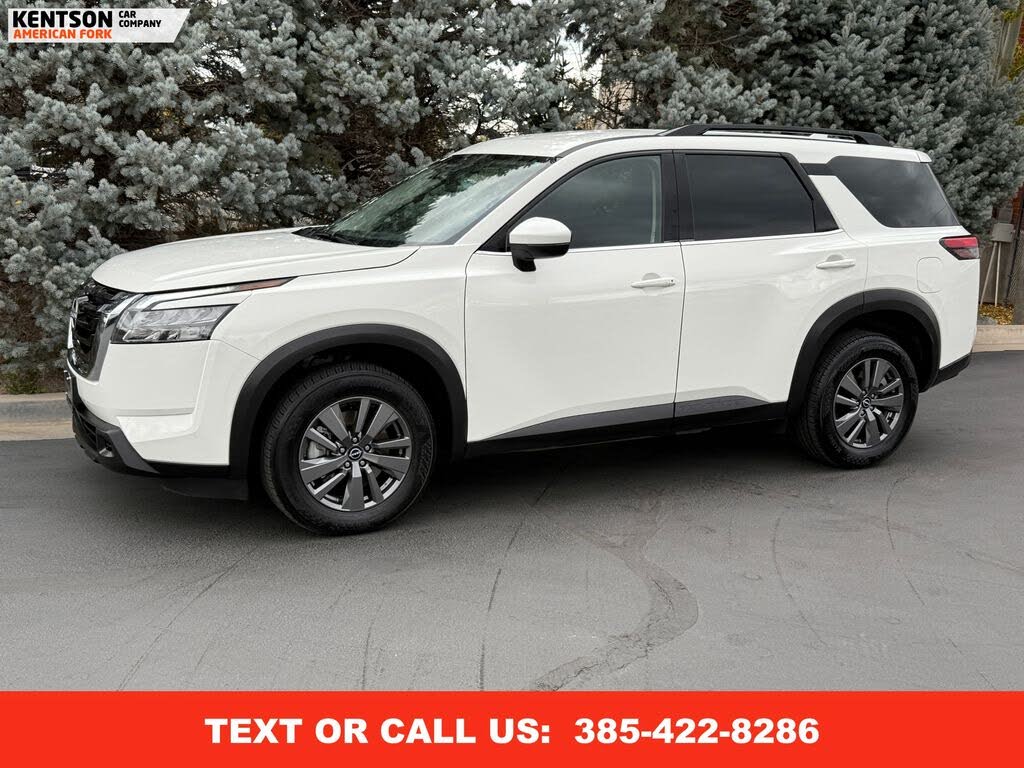 2025 Nissan Pathfinder SV 4WD