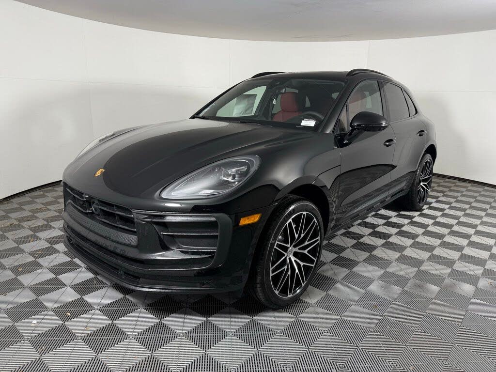 2025 Porsche Macan AWD