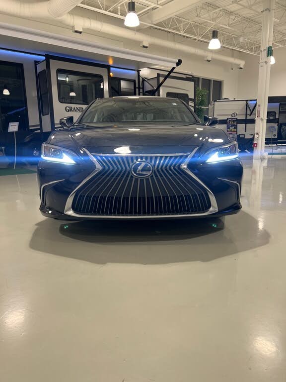 2020 Lexus ES Hybrid 300h FWD