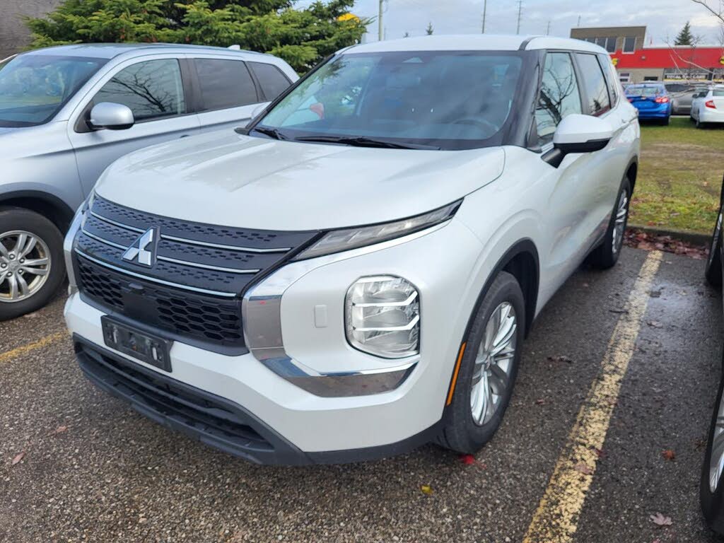 Mitsubishi Outlander ES S-AWC 2022