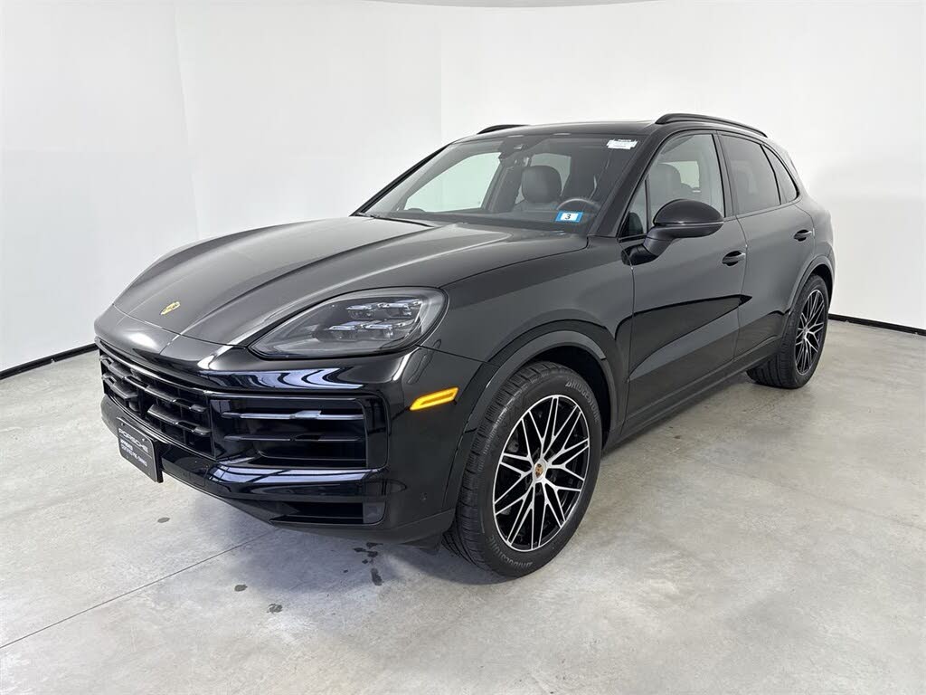 2025 Porsche Cayenne AWD