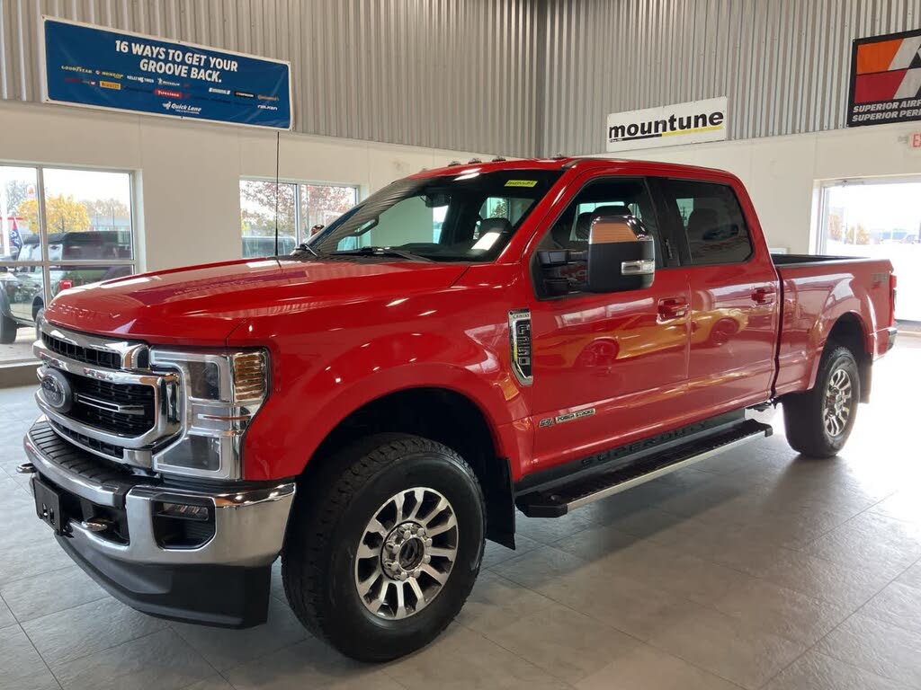 2022 Ford F-250 Super Duty Lariat Crew Cab 4WD