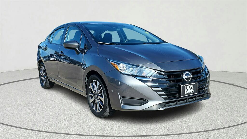 2023 Nissan Versa SV FWD