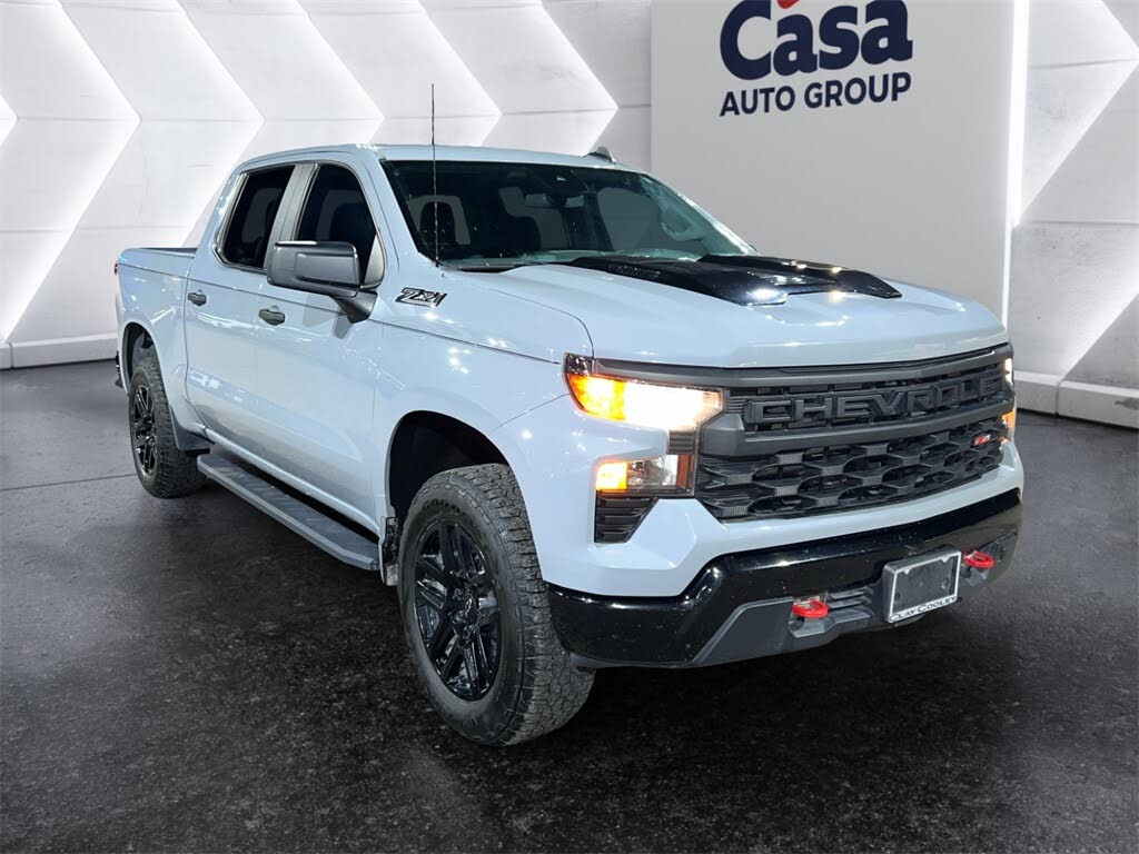 2024 Chevrolet Silverado 1500 Custom Trail Boss Crew Cab 4WD