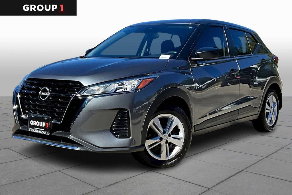 2025 Nissan Kicks Play S FWD