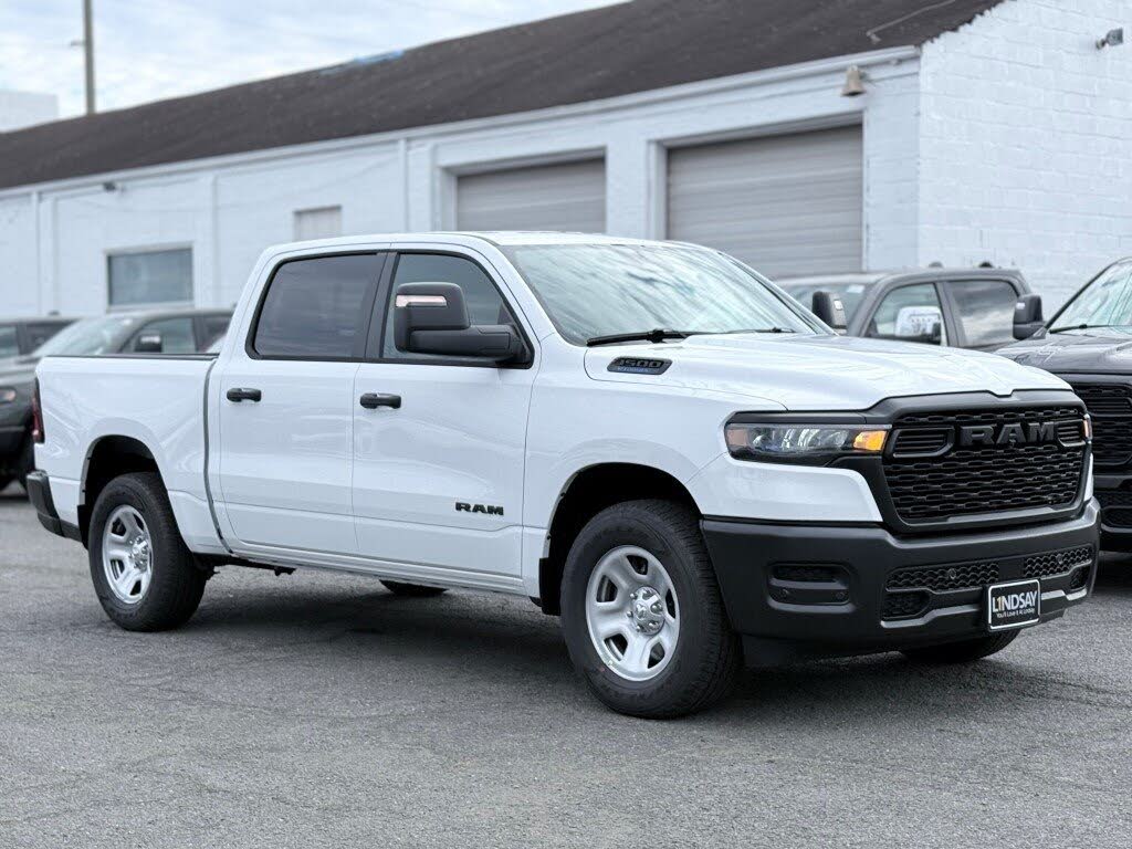 2025 RAM 1500 Tradesman Crew Cab 4WD