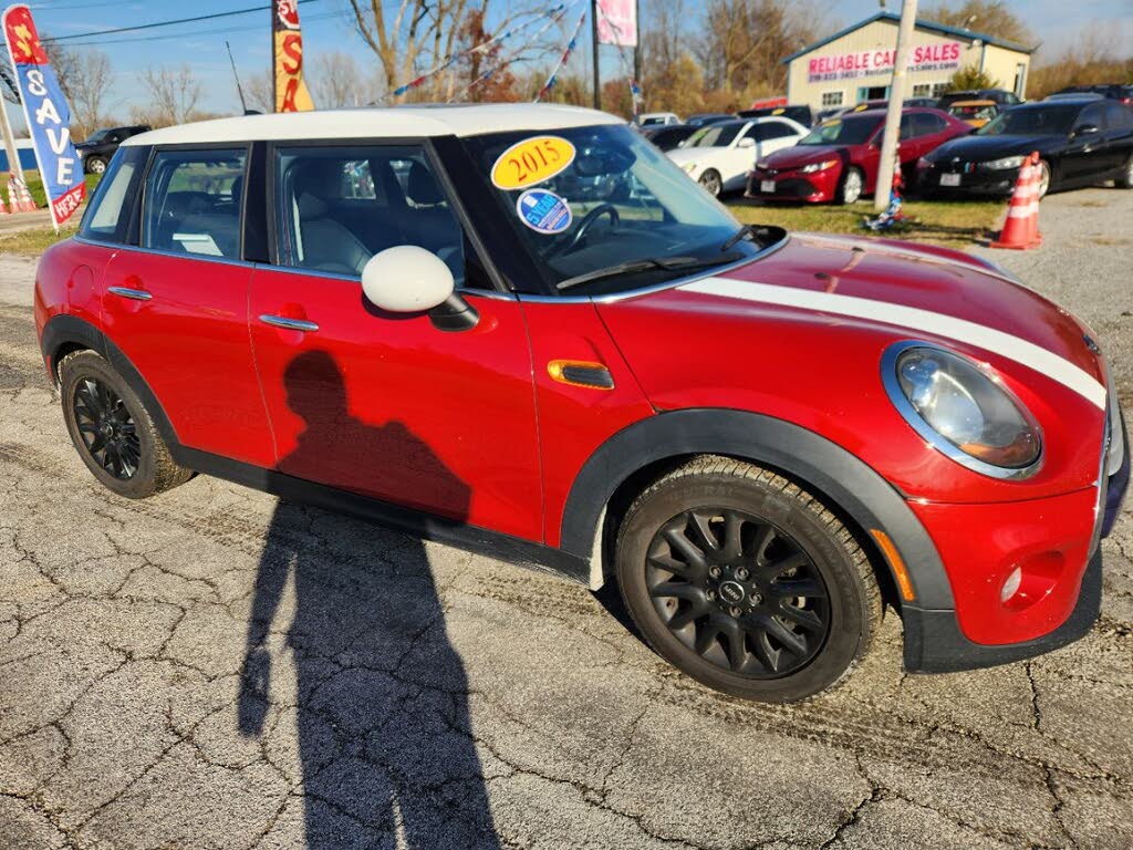 2015 MINI Cooper 4-Door Hatchback FWD