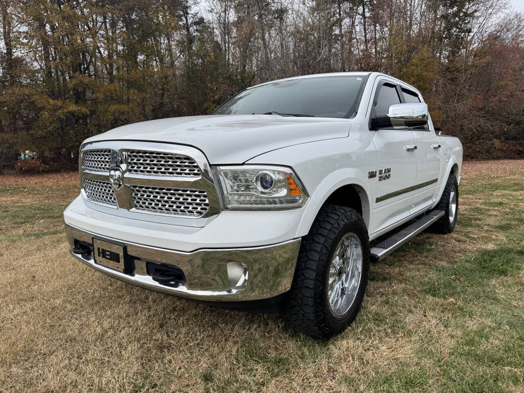 2015 RAM 1500 Laramie Crew Cab 4WD