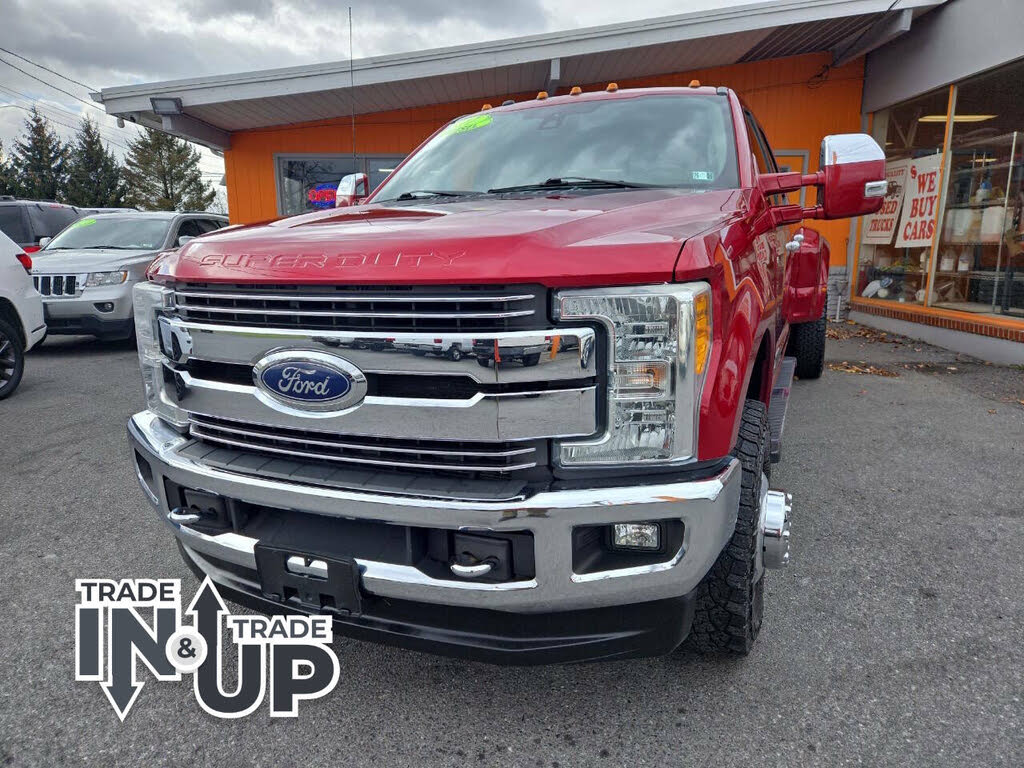 2017 Ford F-350 Super Duty Lariat Crew Cab LB DRW 4WD