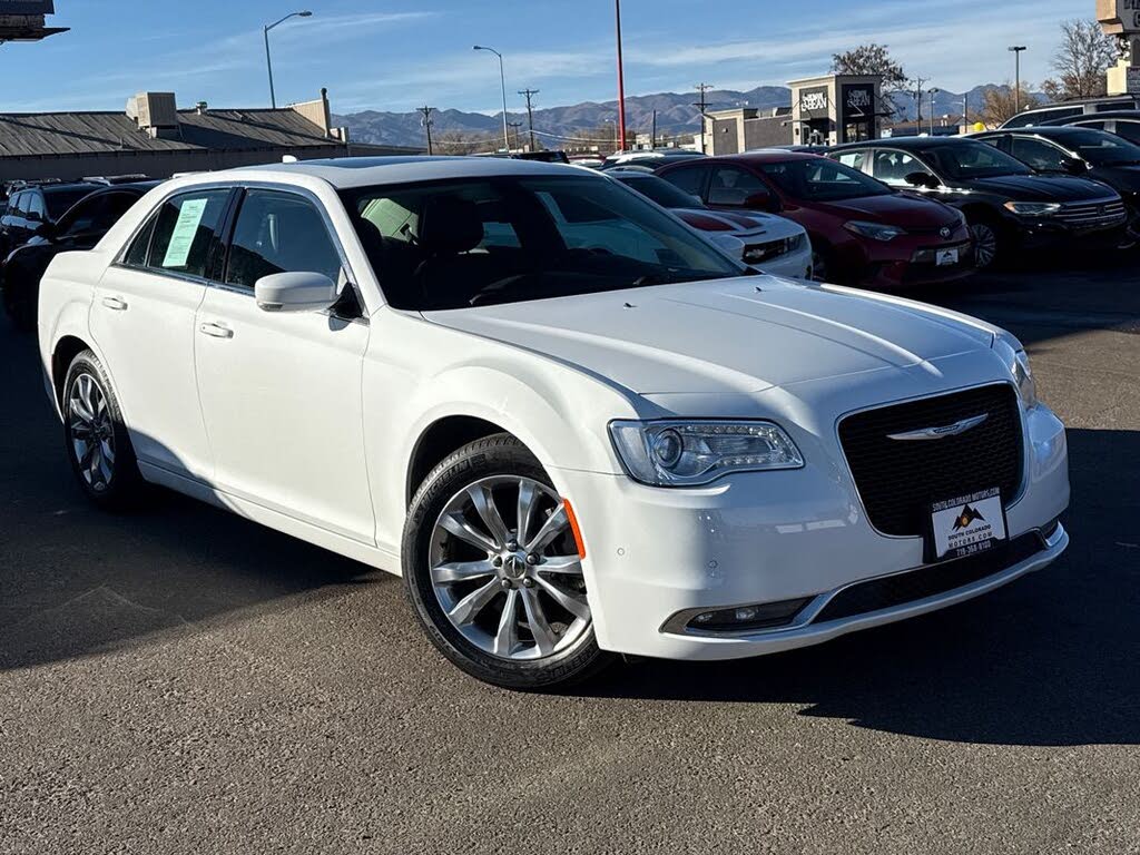 2021 Chrysler 300 Touring L AWD