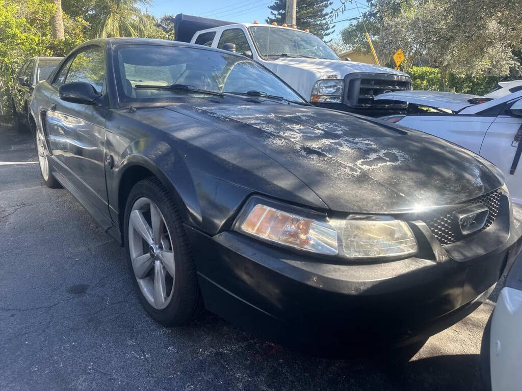 2004 Ford Mustang Coupe RWD