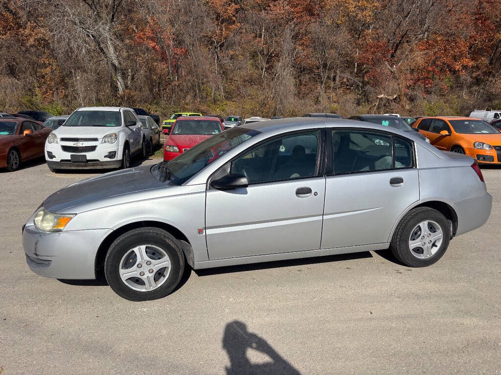 2005 Saturn ION 1