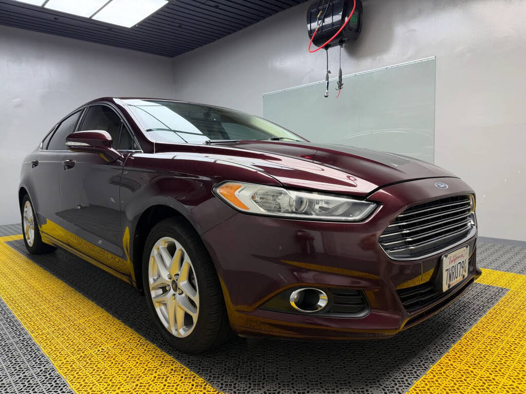 2013 Ford Fusion SE