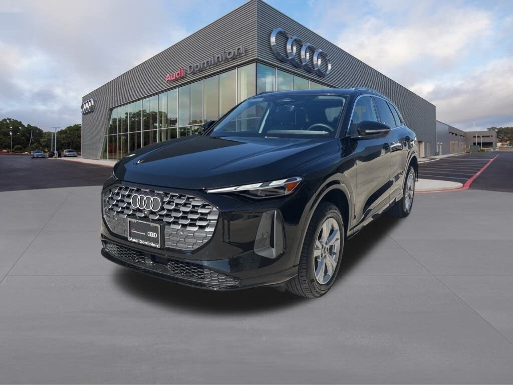 2025 Audi Q5 quattro Premium 40 TFSI