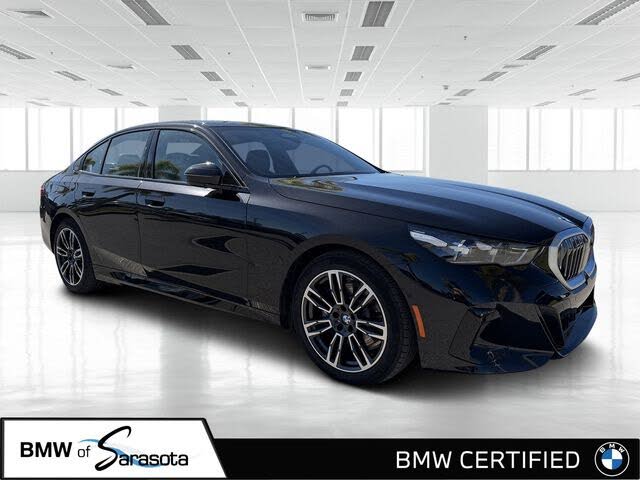 2025 BMW 5 Series 530i RWD