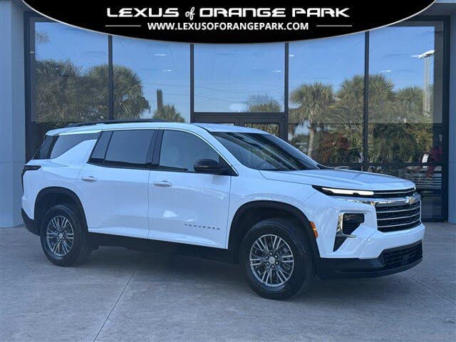 2025 Chevrolet Traverse LT FWD