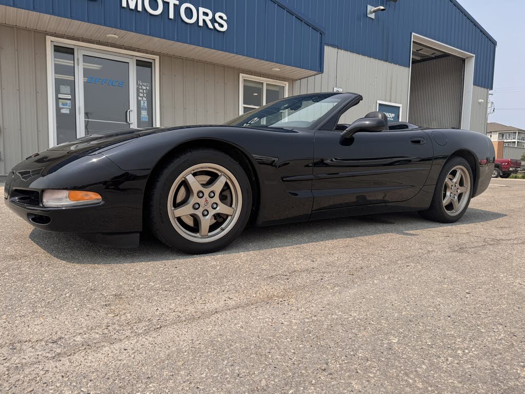 2000 Chevrolet Corvette Convertible RWD