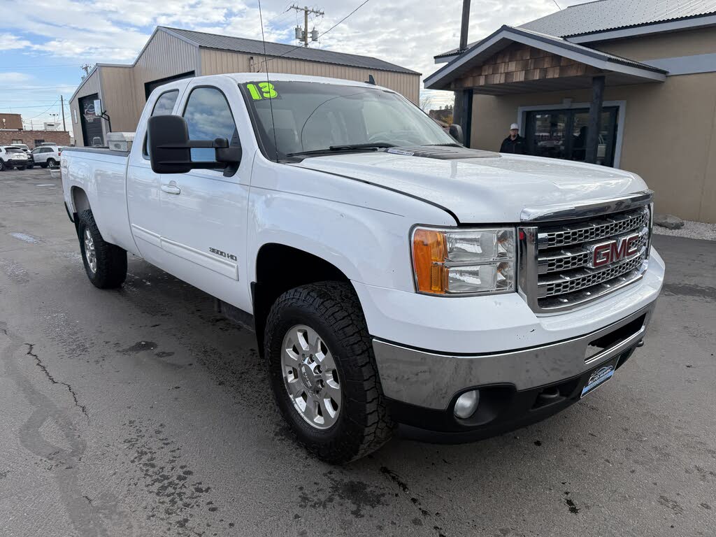 2013 GMC Sierra 3500HD SLT Ext. Cab LB DRW 4WD