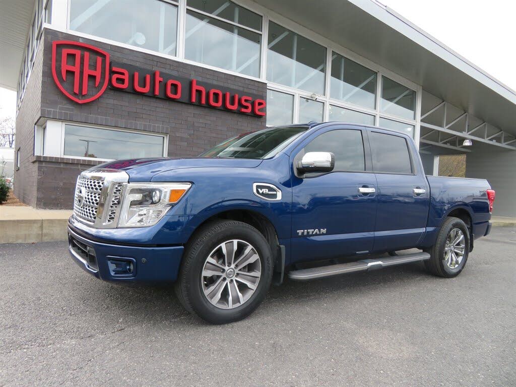 2017 Nissan Titan SL Crew Cab