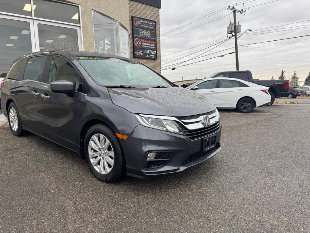2018 Honda Odyssey LX FWD