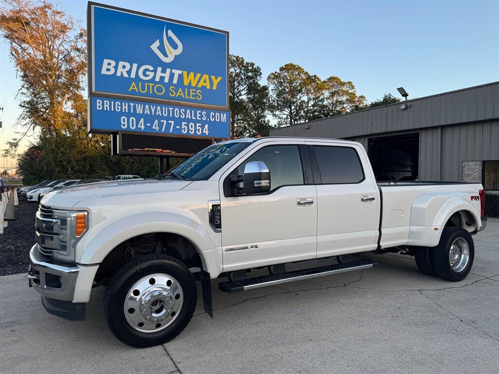 2019 Ford F-450 Super Duty Lariat Crew Cab LB DRW 4WD