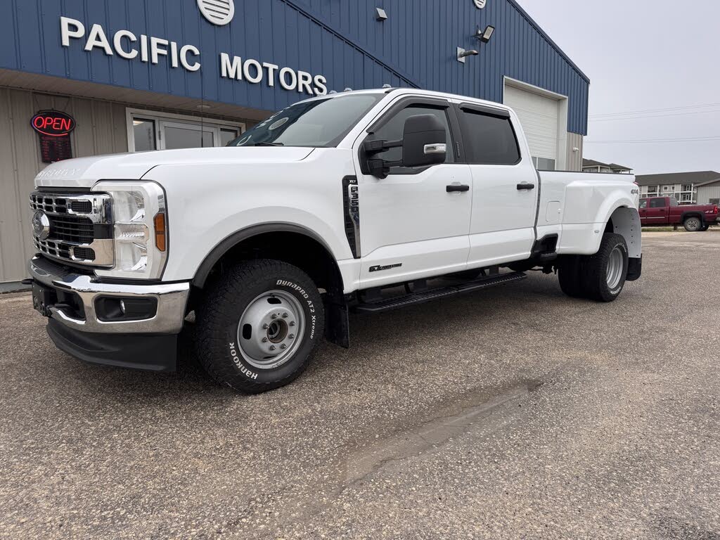 2024 Ford F-350 Super Duty XLT Crew Cab LB DRW 4WD