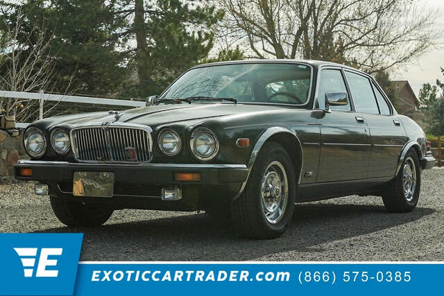 1982 Jaguar XJ-Series XJ6 Vanden Plas Sedan RWD