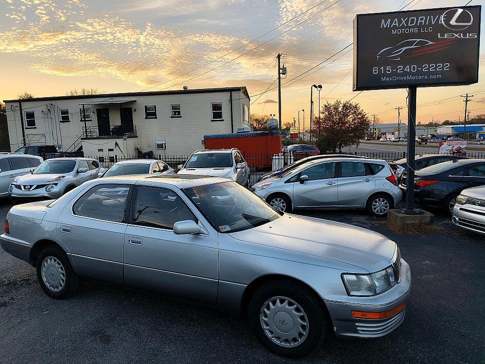 1991 Lexus LS 400 RWD