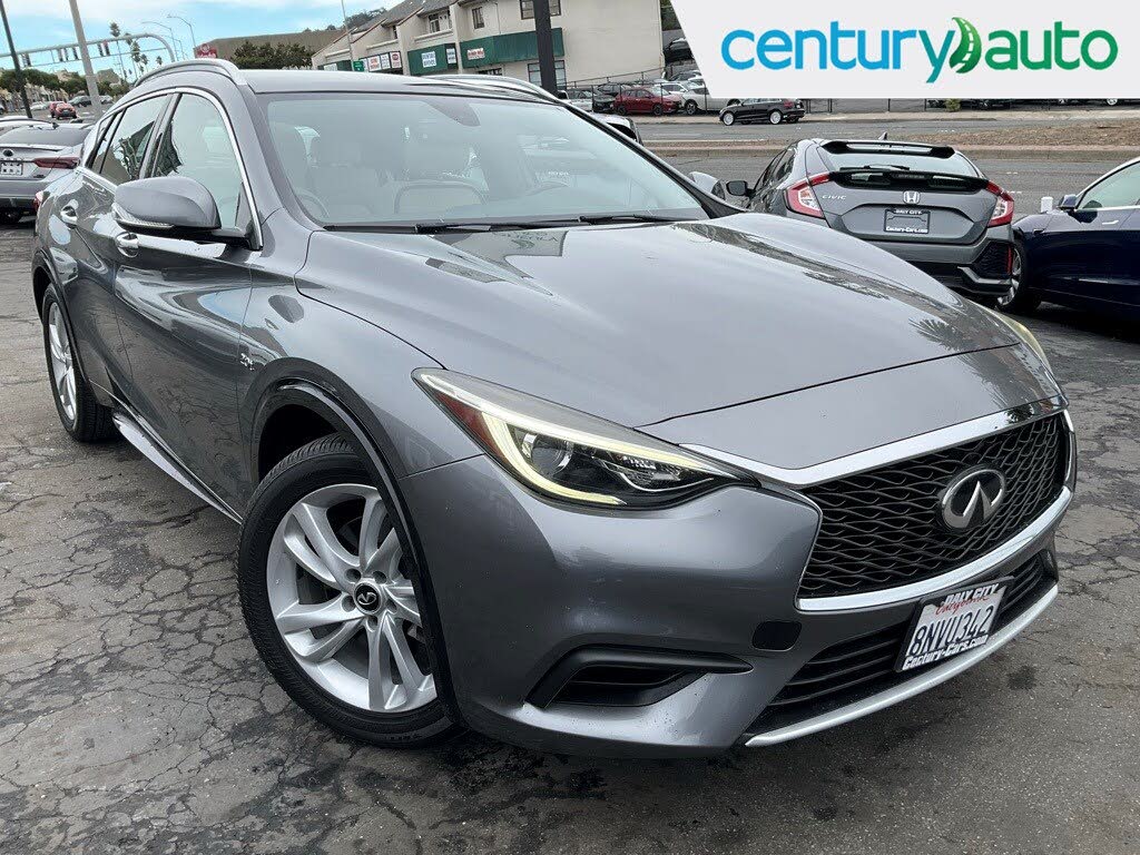 2019 INFINITI QX30 Luxe FWD