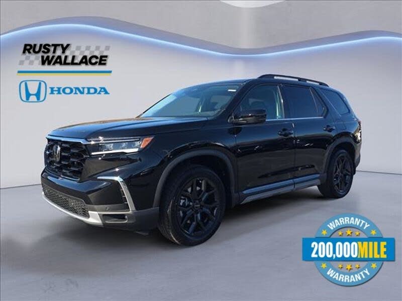 2025 Honda Pilot Touring FWD