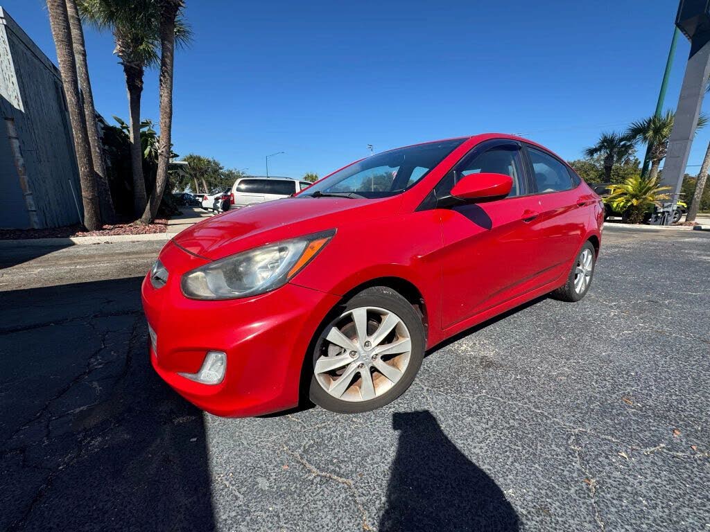 2012 Hyundai Accent GLS Sedan FWD