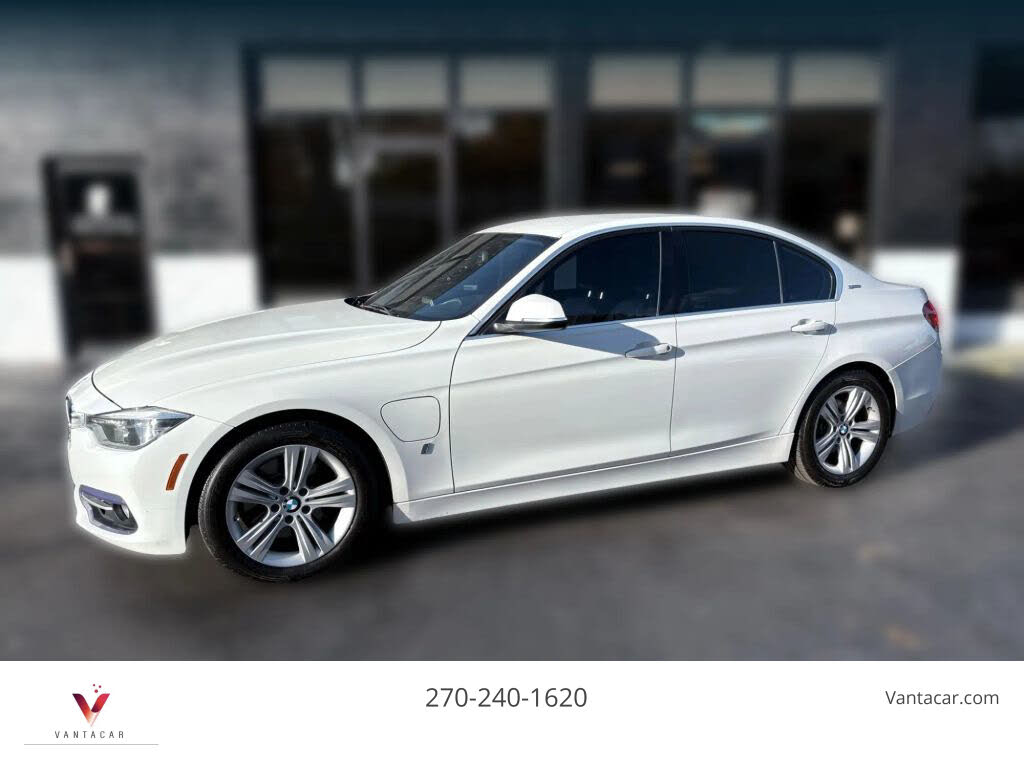 2018 BMW 3 Series 330e iPerformance Sedan RWD