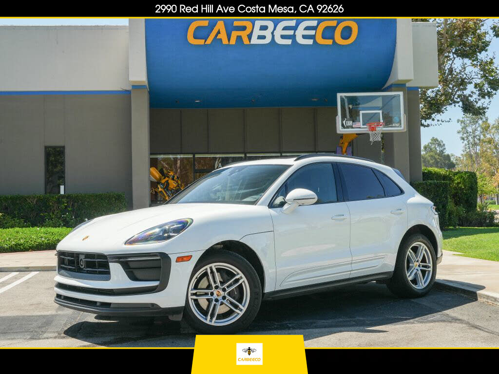 2022 Porsche Macan AWD