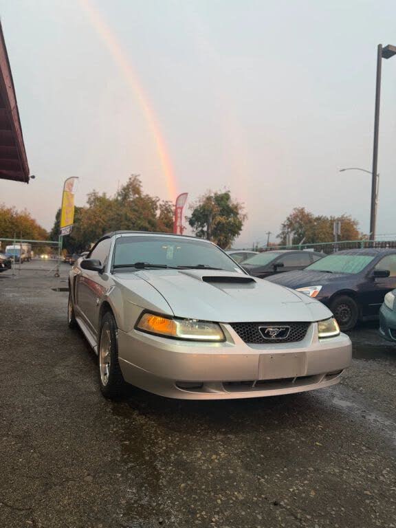2004 Ford Mustang GT Deluxe Convertible RWD
