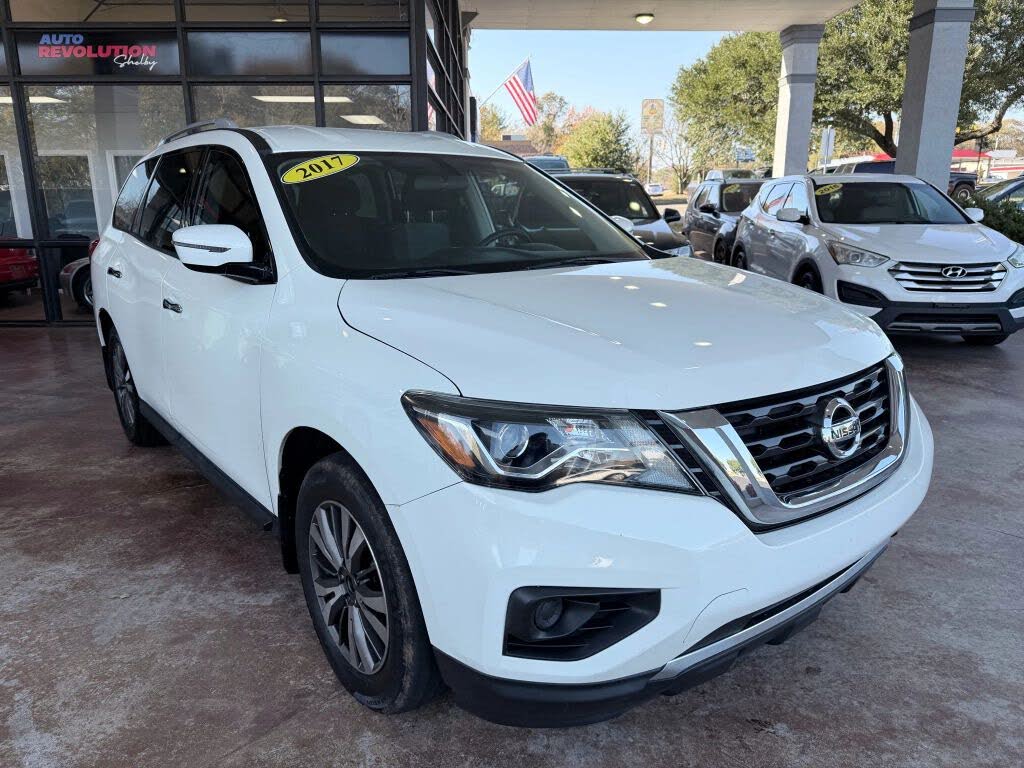 2017 Nissan Pathfinder S