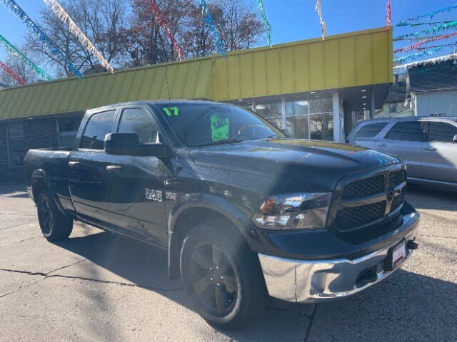 2017 RAM 1500 SLT Crew Cab 4WD