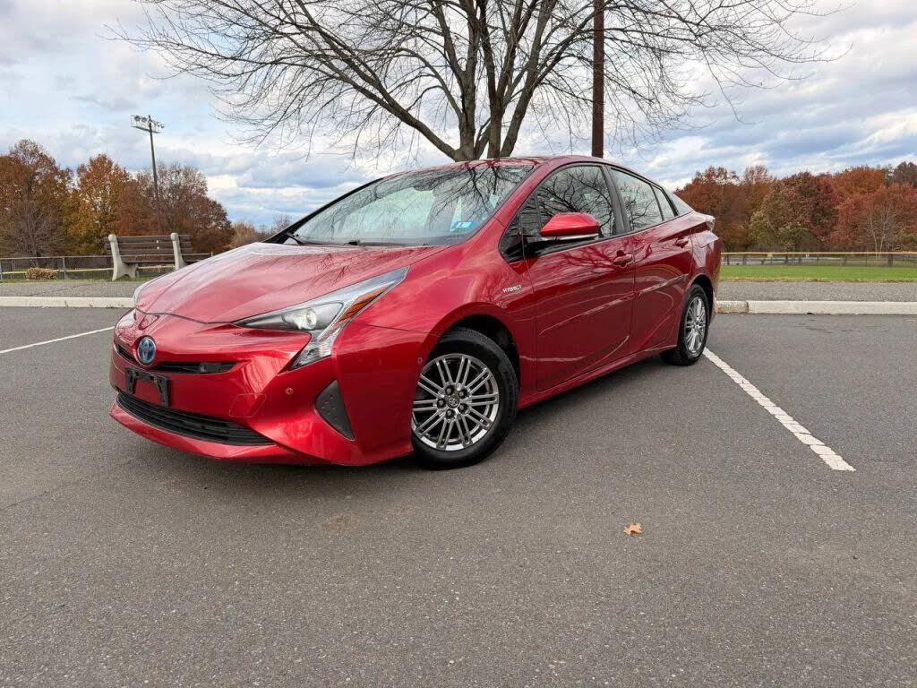 2018 Toyota Prius Three FWD