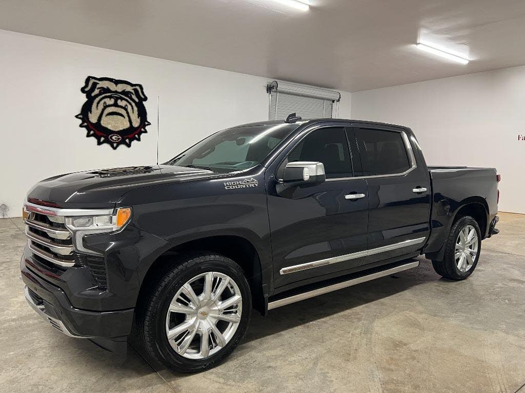 2022 Chevrolet Silverado 1500 High Country Crew Cab 4WD