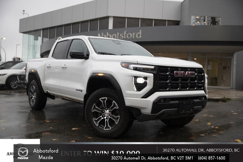GMC Canyon AT4 Crew Cab 4WD 2023