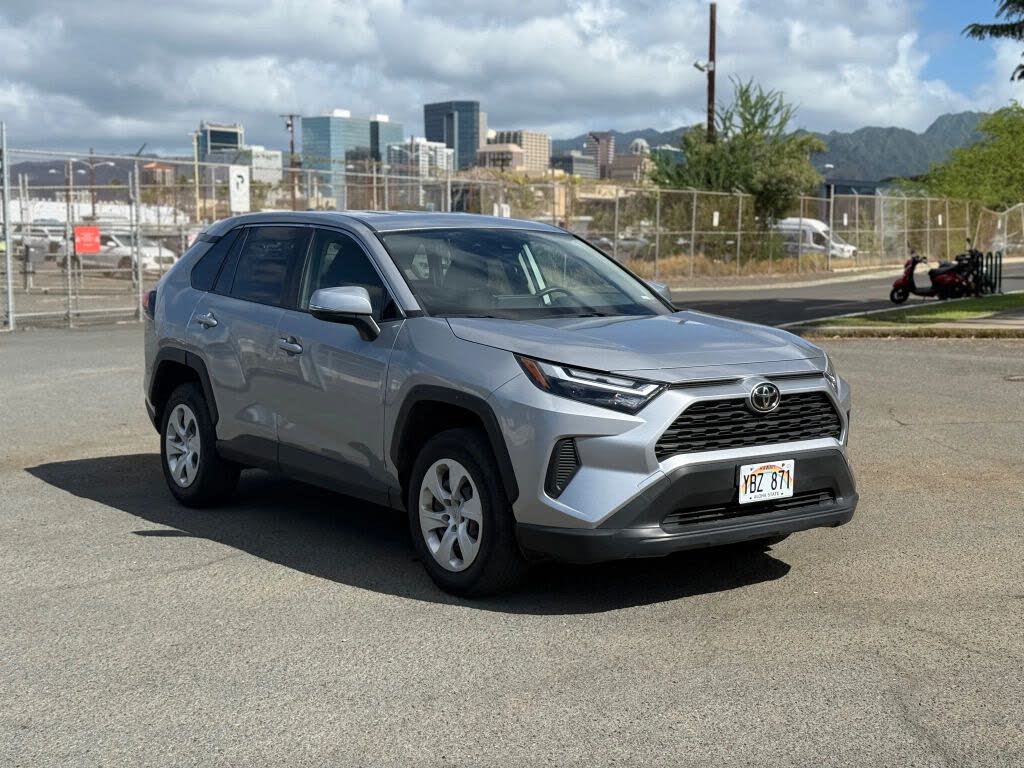2023 Toyota RAV4 LE FWD